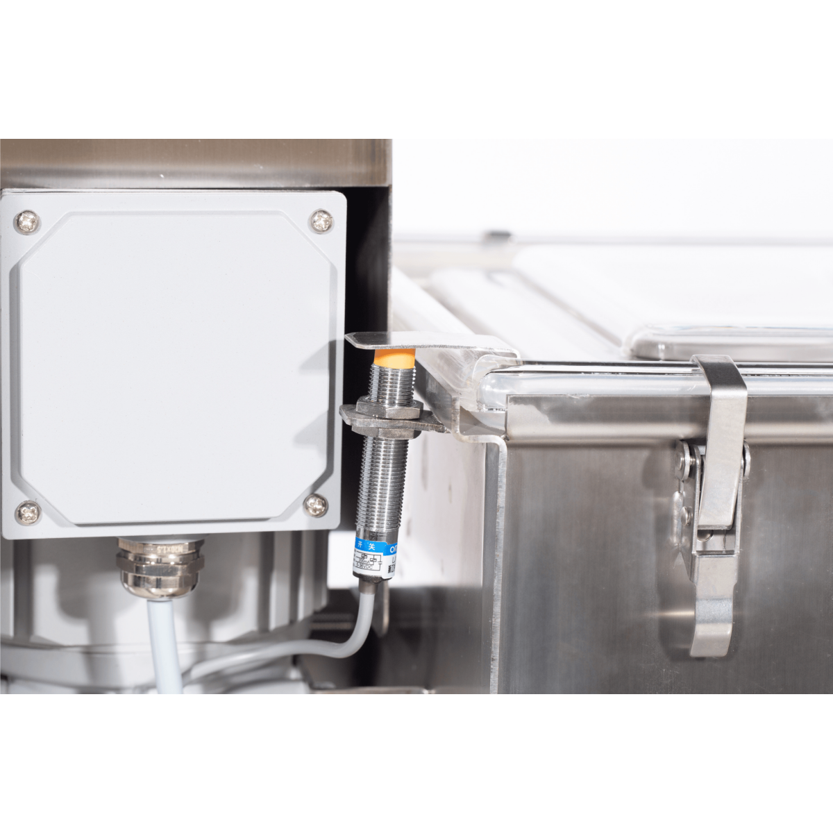 Electric butter churn Milky FJ 32 with a tilting mechanism